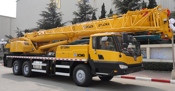 XCMG 30 ton truck crane XCT30