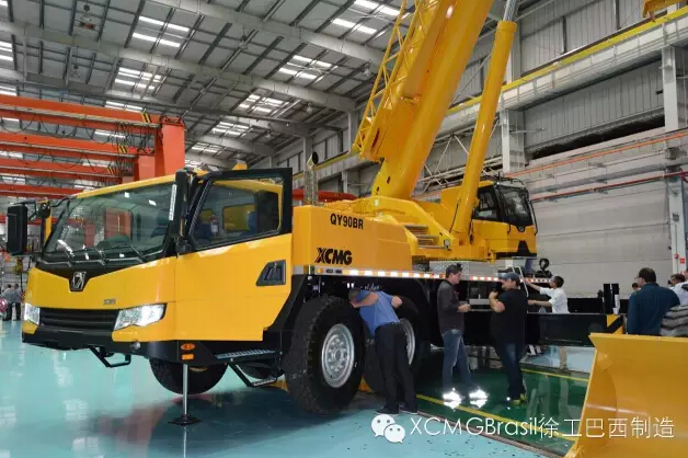 Latin American Truck Crane Club