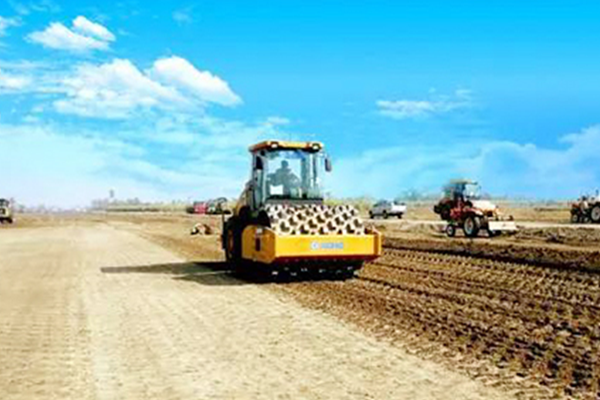 XCMG road building machinery help to build high way in Pakistan