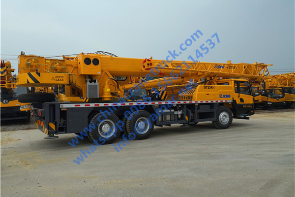 Customer order XCMG 25 ton truck crane