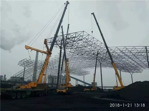 XCMG truck crane.jpg