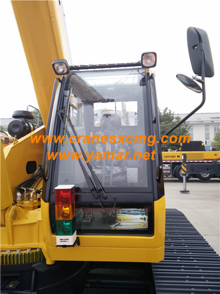 XCMG 25 ton telescopic crawler crane XGC25T (1)