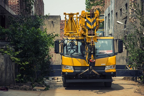 XCMG XCT truck crane