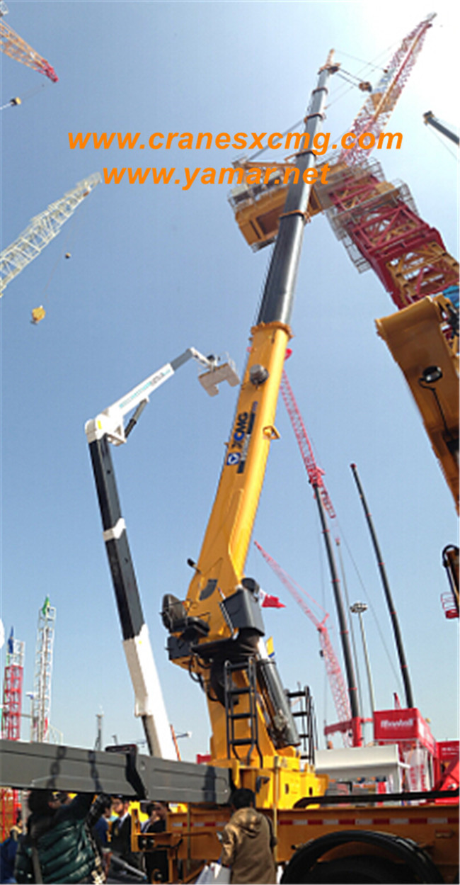 XCMG biggest telescopic truck-mounted crane model SQS625A