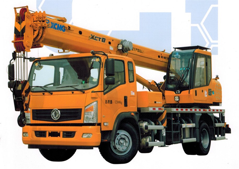 XCMG 8 ton truck crane XCT8L4
