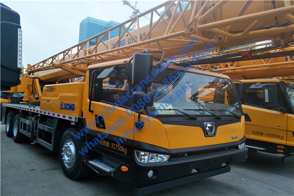 Customer order XCMG 25 ton truck crane QY25K5-I