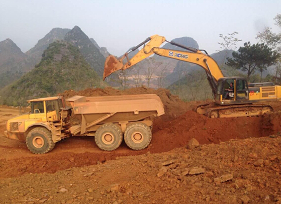 XCMG XE370C excavator