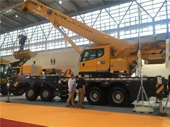 XCMG truck crane in Wuhan