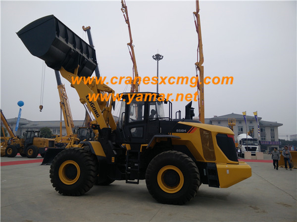 Bobcat skid steer loader, CAT wheel excavator, Doosan excavator ...