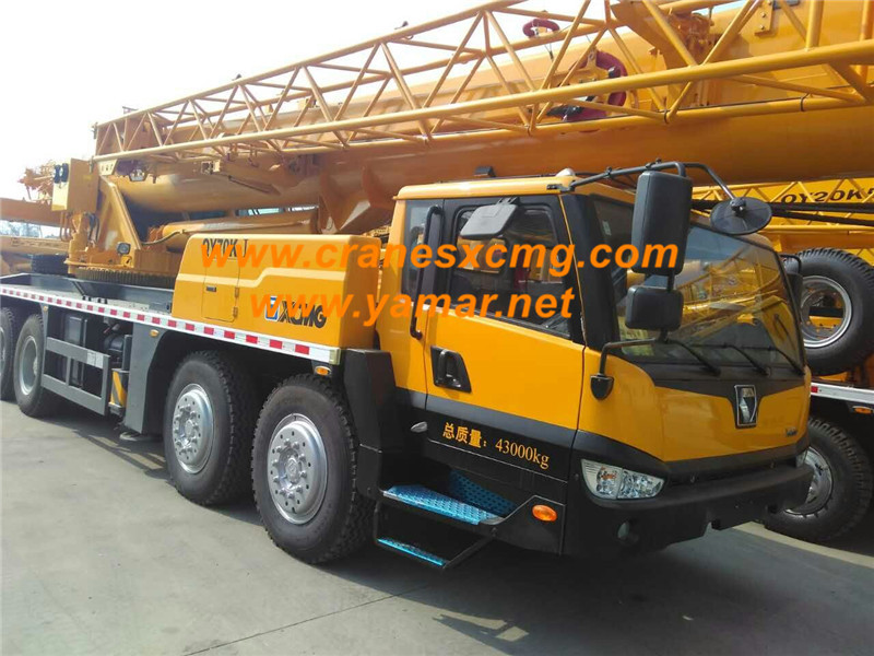 XCMG QY70K-I truck crane (2)