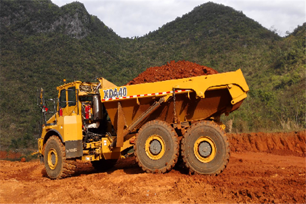 XCMG heavy mining excavator and dump truck
