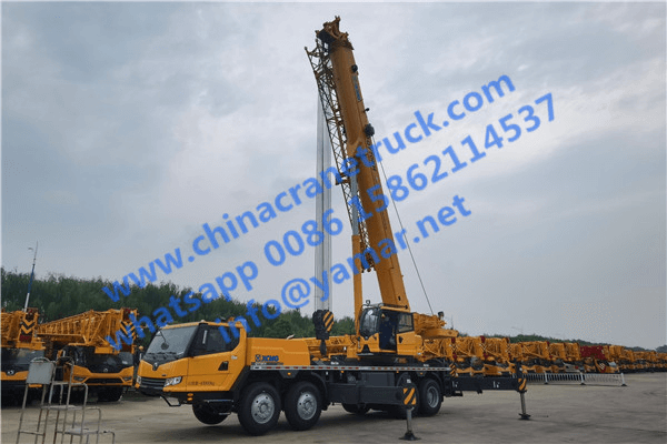 Customer test QY70KH truck crane in factory