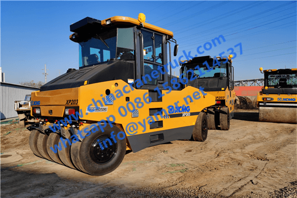 XP203 road roller (1)