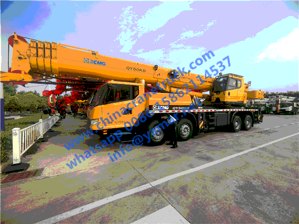 QY50KD truck crane (1)
