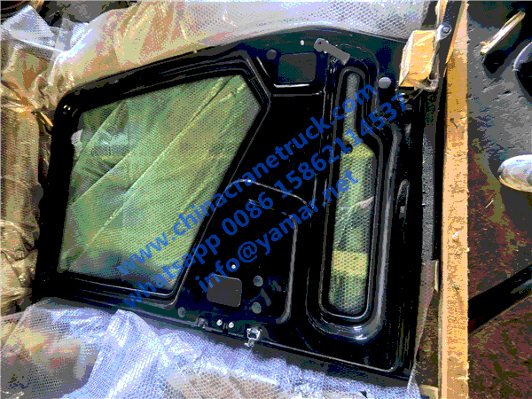 XGC55 crawler crane door panel (2)