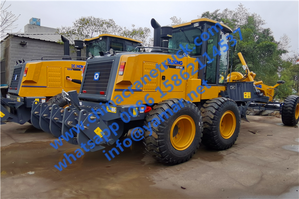 GR165 motor grader (1)